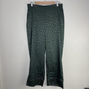 World Market Pajama Pants Women's L/XL Green Satin Animal Print Sleepwear NWT